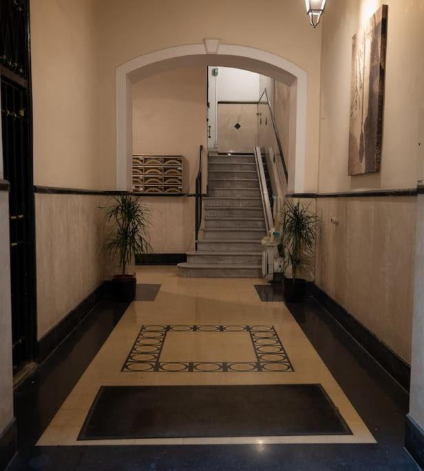 Merulana Penthouse: 5 Minutes Walk From Colosseum Exteriör bild